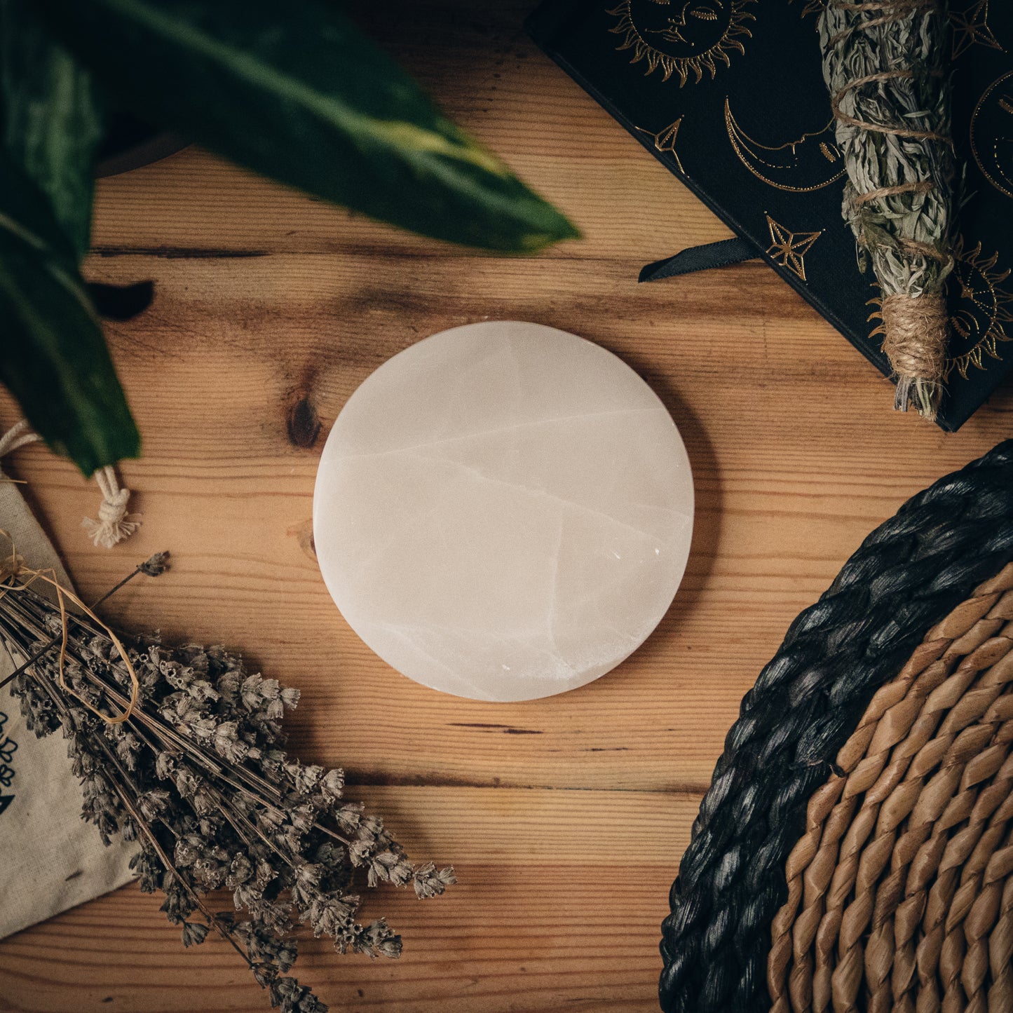 Selenite Charging Plate