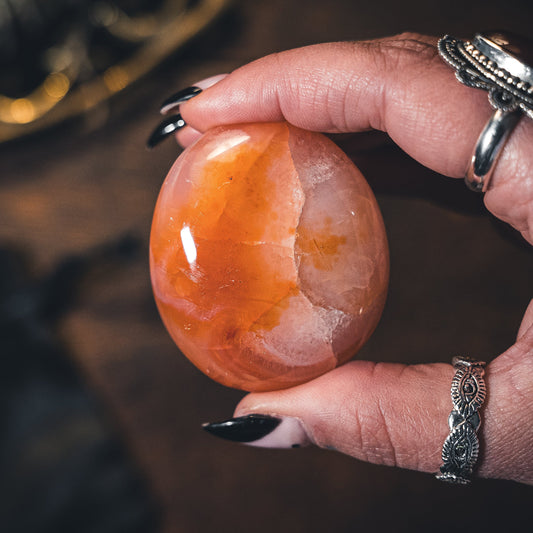 Carnelian Meditation Ritual Stone - Vitality