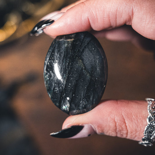 Labradorite Meditation Ritual Stone - Transformation