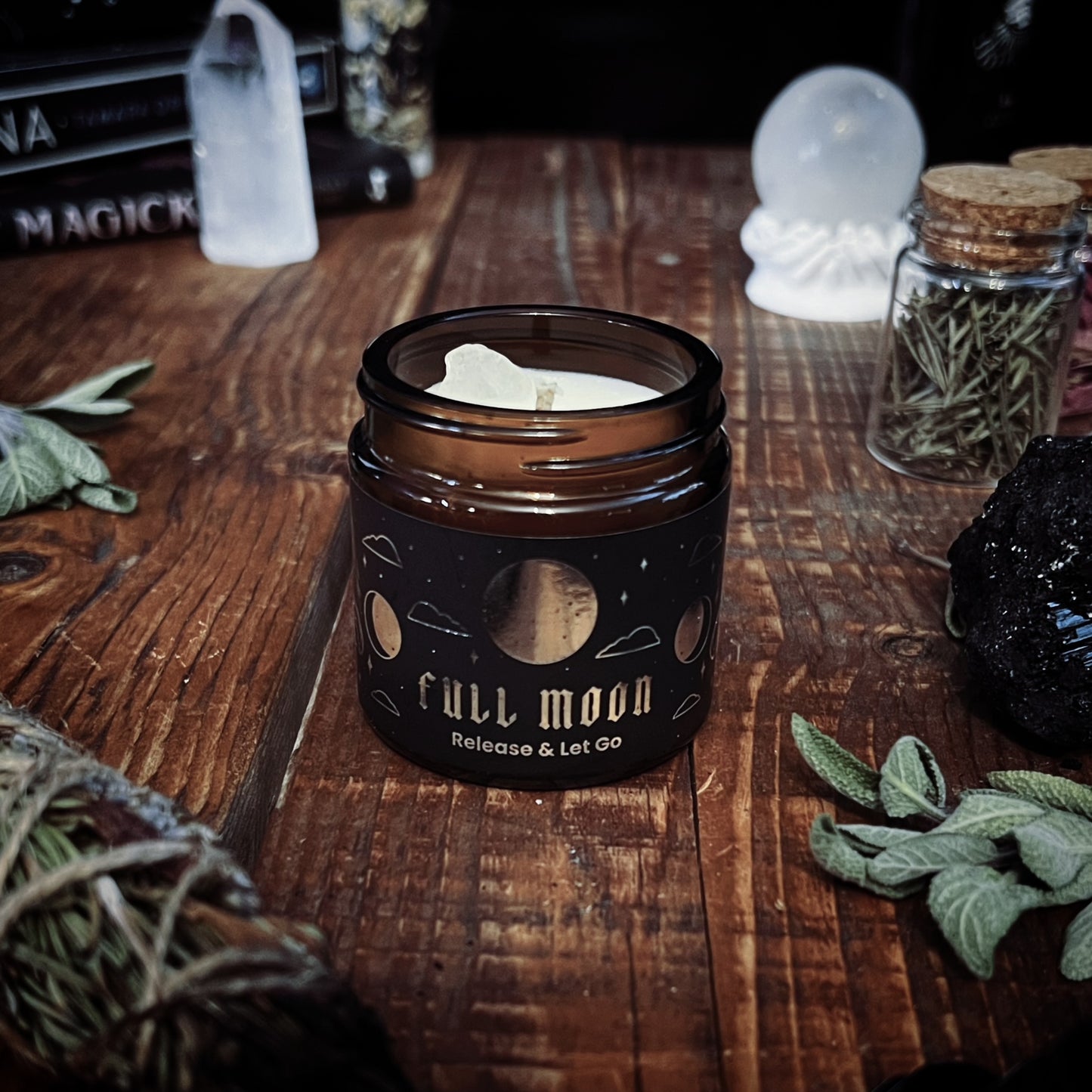 Full Moon Travel Ritual Candle - Ho Wood, Jasmine & Patchouli