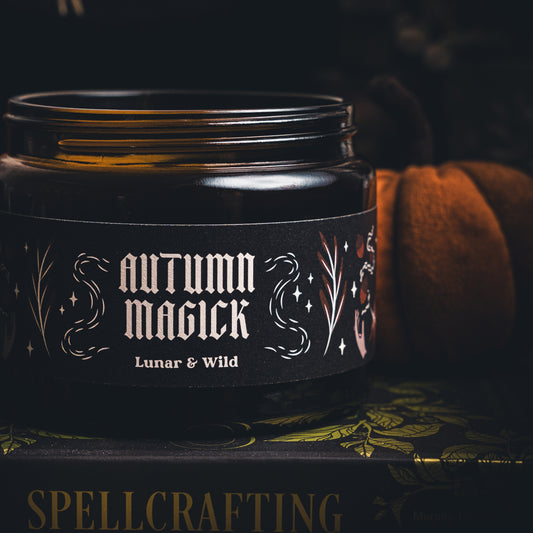 Autumn Magick Candle - Ho Wood & Nutmeg
