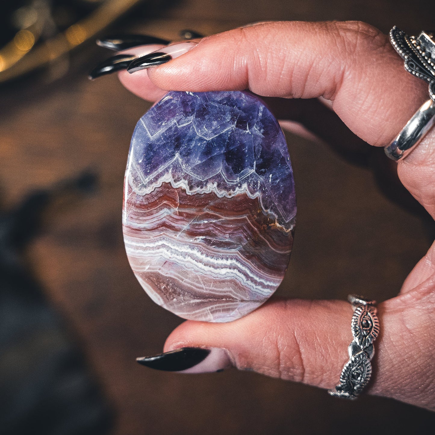 Amethyst Lace Meditation Ritual Stone - Intuition