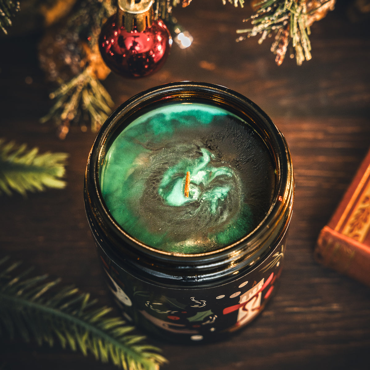 Winter Wishes Candle - Pine Needle, Cinnamon & Orange